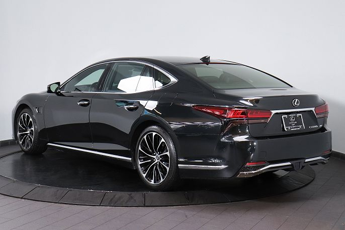 2023 Lexus LS