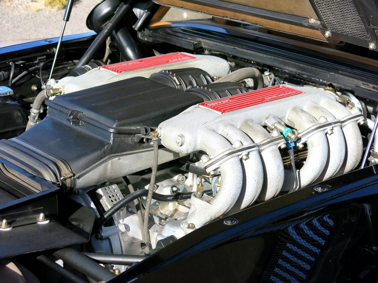 1989 Ferrari Testarossa null image 43