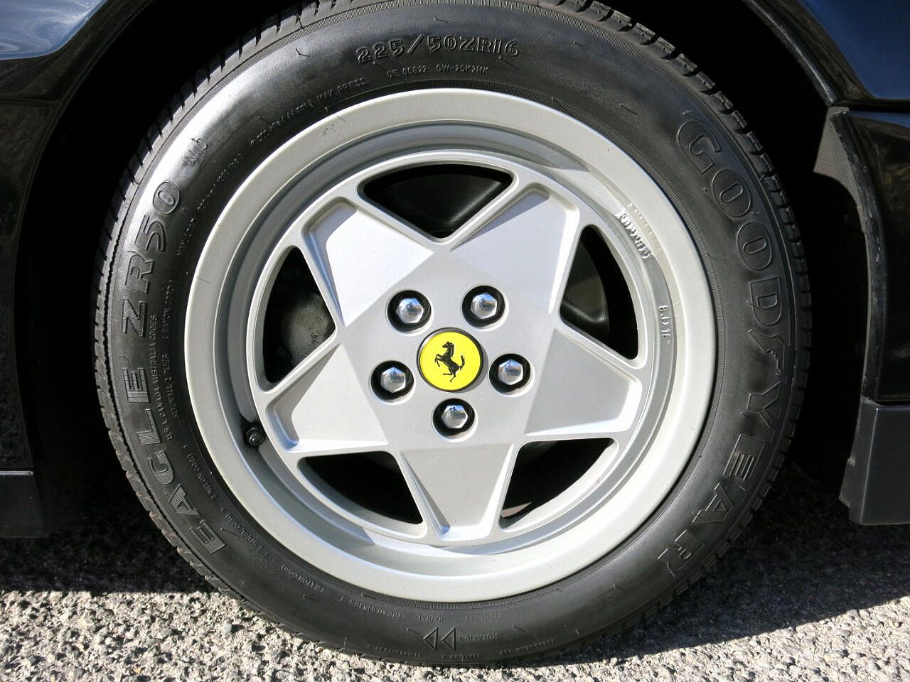 1989 Ferrari Testarossa null image 52
