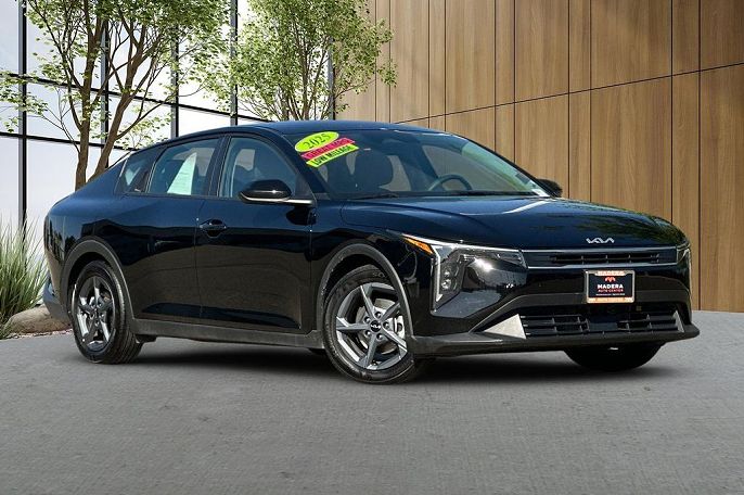 2025 Kia K4