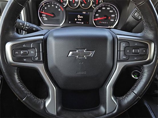 2022 Chevrolet Silverado 1500 RST photo 9