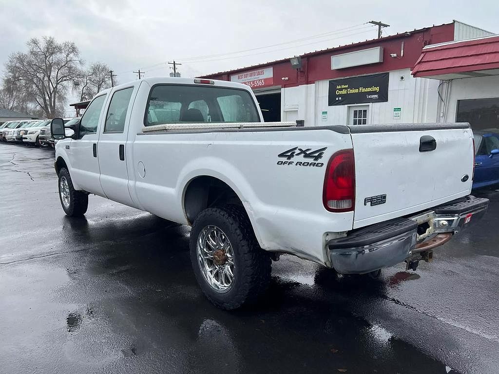 2001 Ford F-350 null image 3