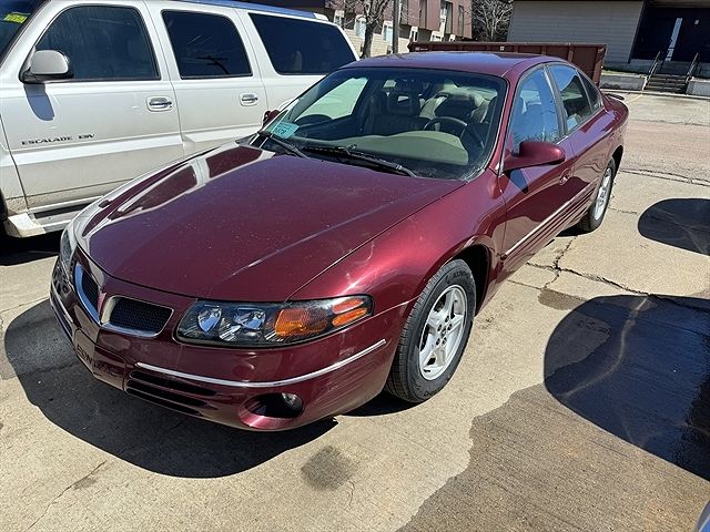 2000 Pontiac Bonneville SE image 0