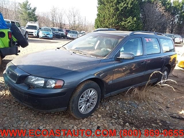 2004 Volvo V70 null image 0