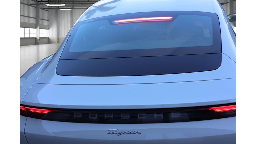2021 Porsche Taycan null image 2