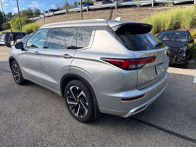 2022 Mitsubishi Outlander