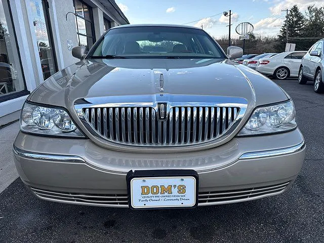 2008 Lincoln Town Car