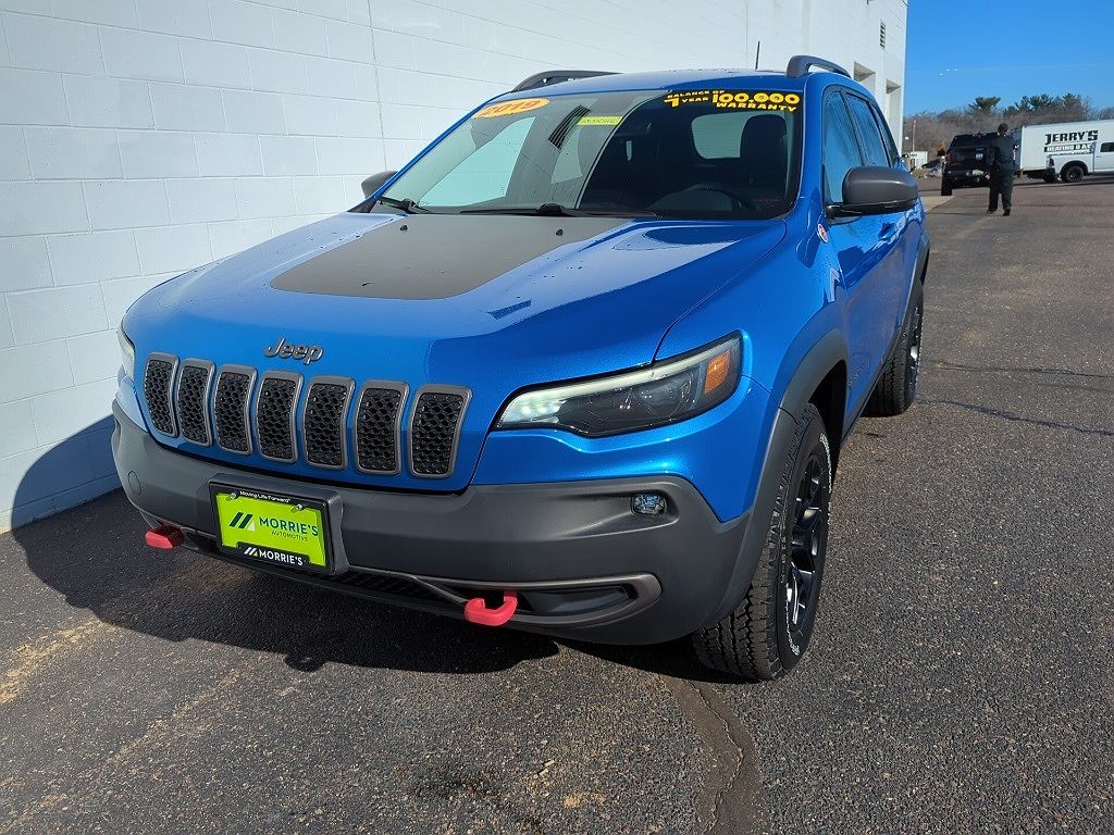 2019 Jeep Cherokee Trailhawk image 1