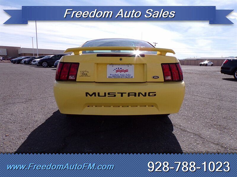 2001 Ford Mustang null image 3