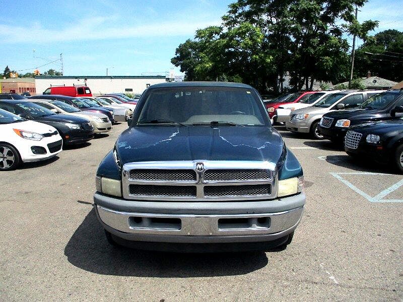 1996 Dodge Ram 1500 ST image 2