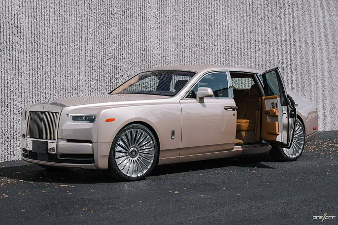2019 Rolls-Royce Phantom