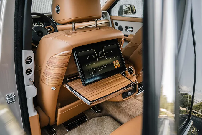 2019 Rolls-Royce Phantom