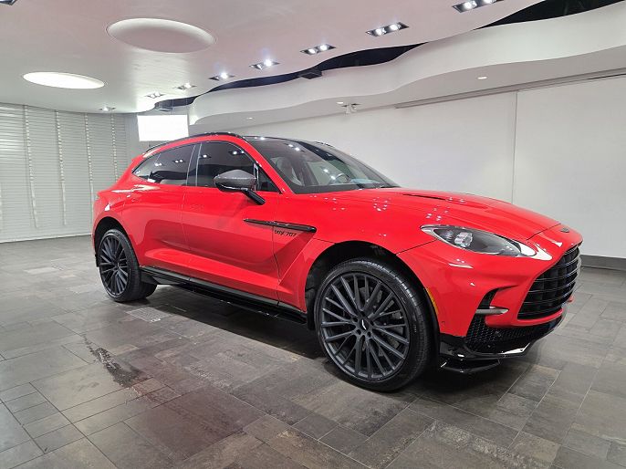 2023 Aston Martin DBX