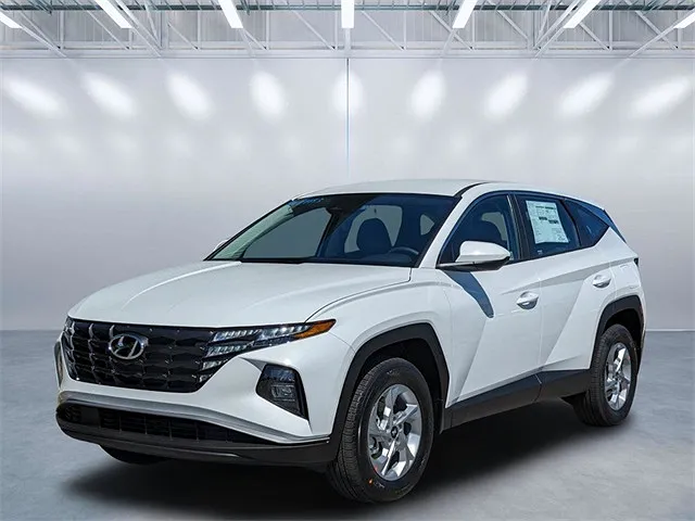 2024 Hyundai Tucson SE image 0