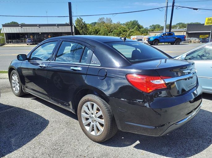 2013 Chrysler 200