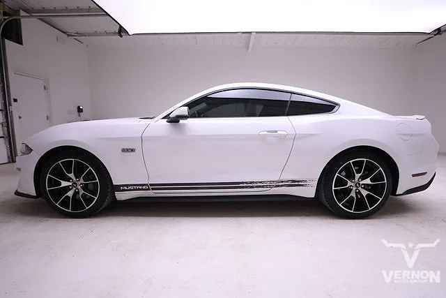 2022 Ford Mustang