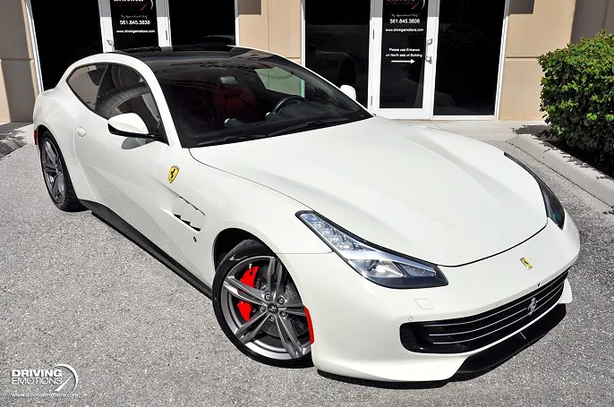 2017 Ferrari GTC4Lusso