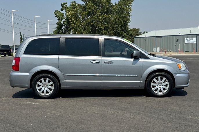 2014 Chrysler Town & Country