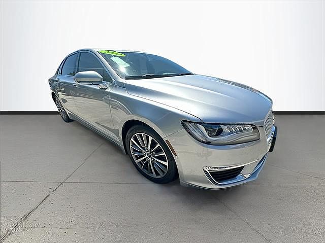 2020 Lincoln MKZ Standard image 0