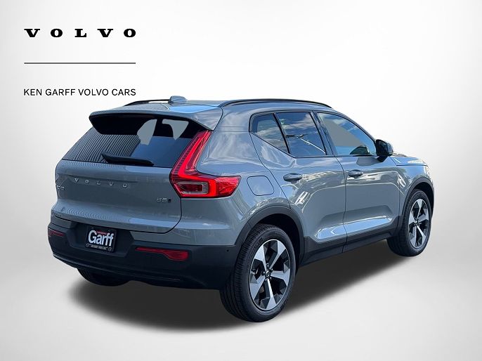 2026 Volvo XC40