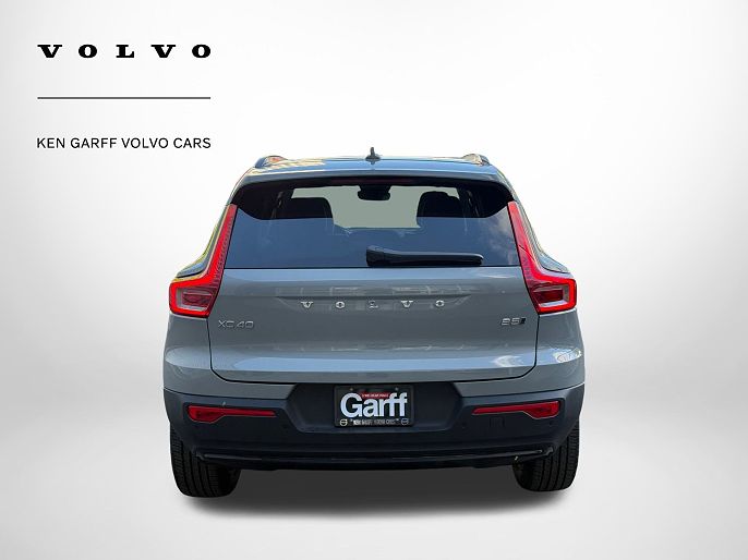 2026 Volvo XC40