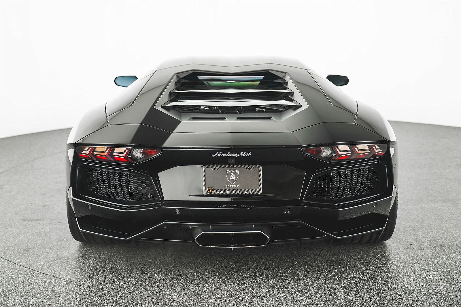 2012 Lamborghini Aventador LP700 image 9