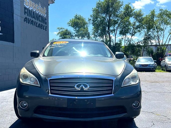 2012 Infiniti M37
