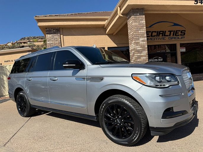 2022 Lincoln Navigator L