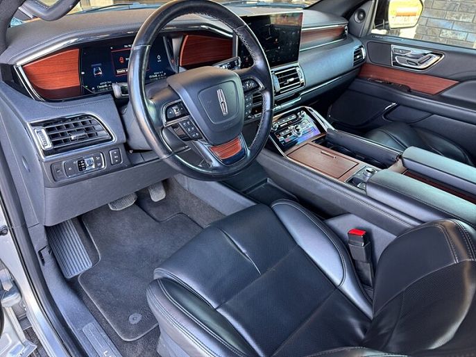 2022 Lincoln Navigator L