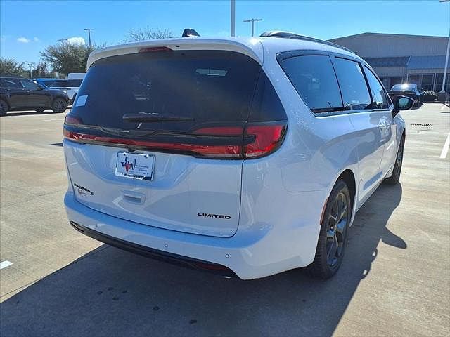2026 Chrysler Pacifica