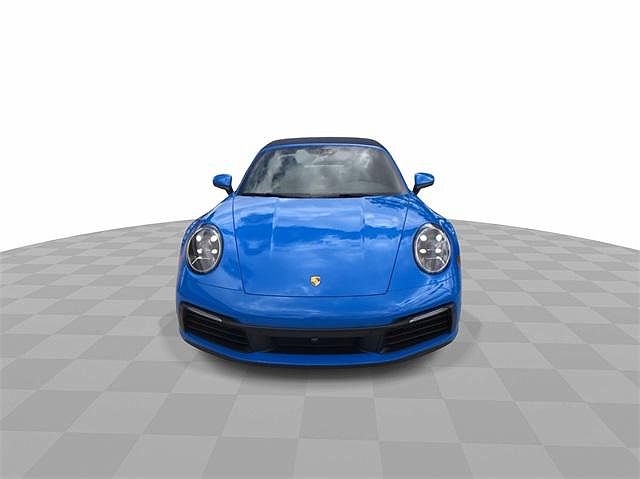 2023 Porsche 911 Targa image 3