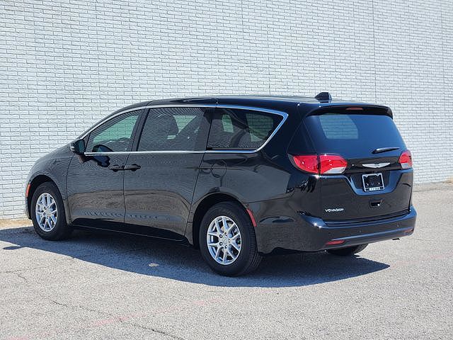 2026 Chrysler Voyager