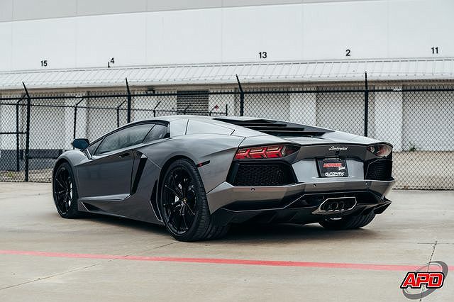 2014 Lamborghini Aventador LP700 image 48