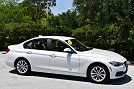 2017 BMW 3 Series 320i image 31