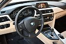 2017 BMW 3 Series 320i image 34