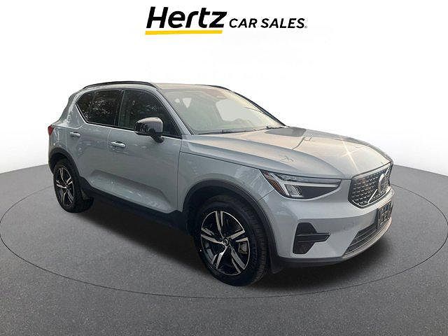 2024 Volvo XC40