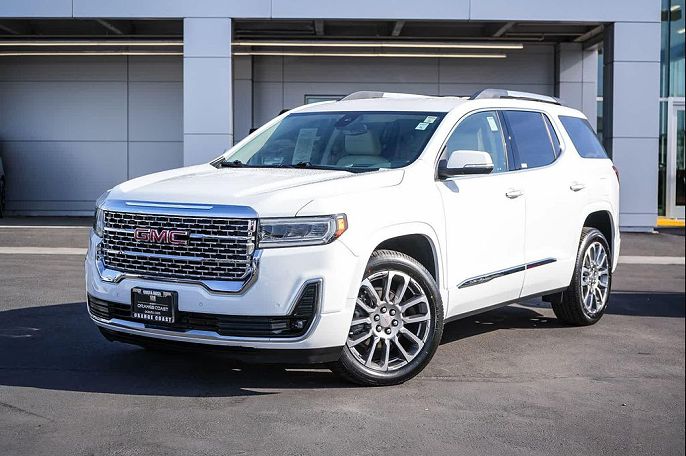 2023 GMC Acadia