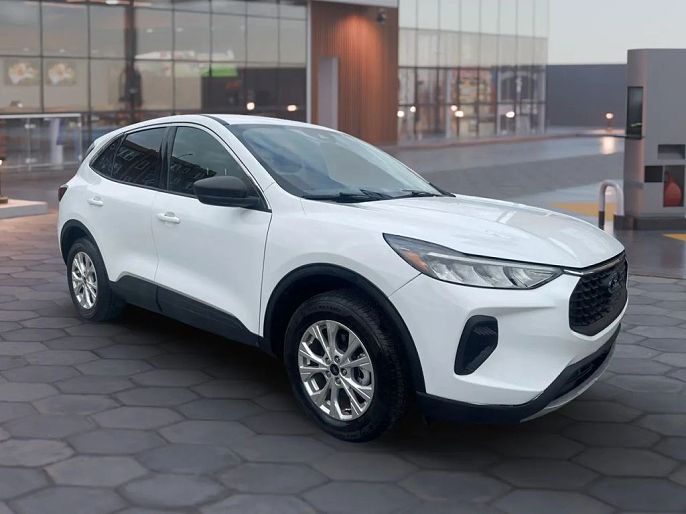 2023 Ford Escape