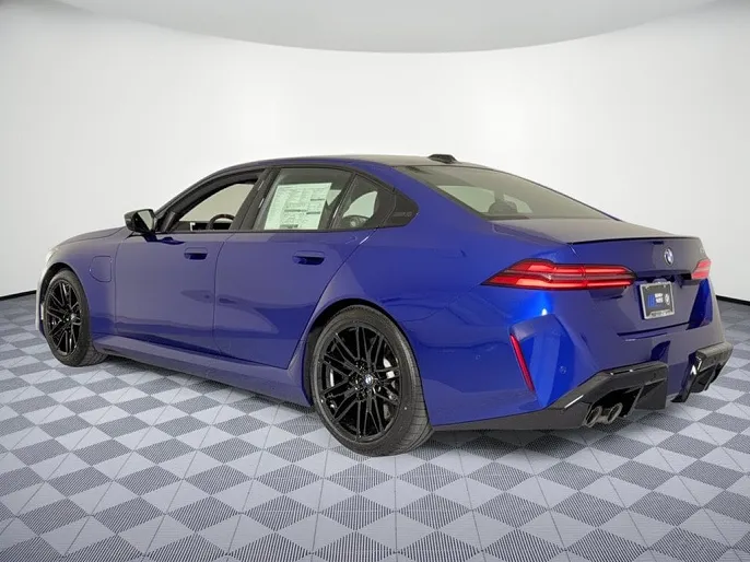 2027 BMW M5