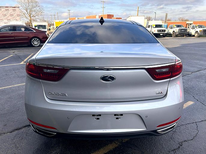2017 Kia Cadenza
