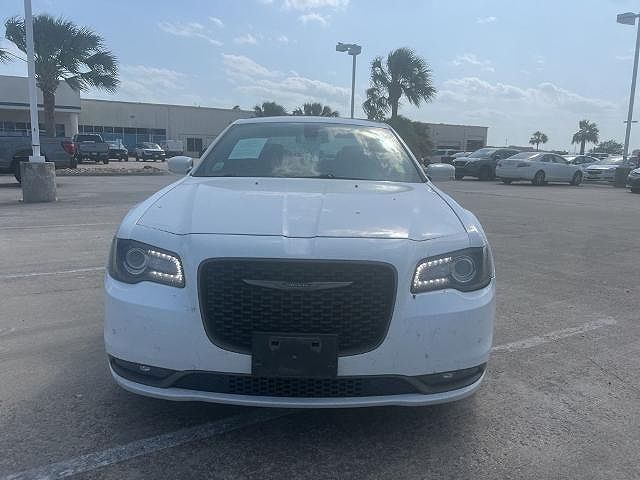 2017 Chrysler 300