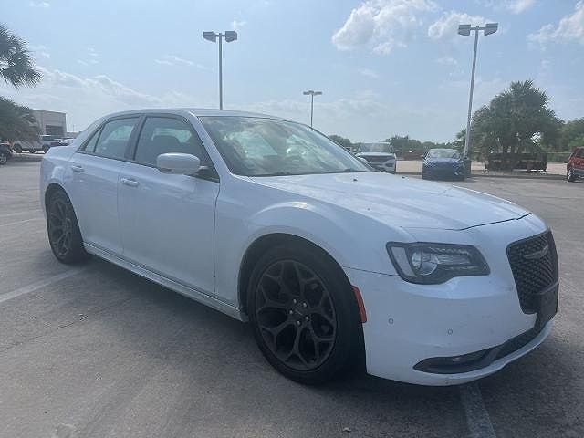 2017 Chrysler 300