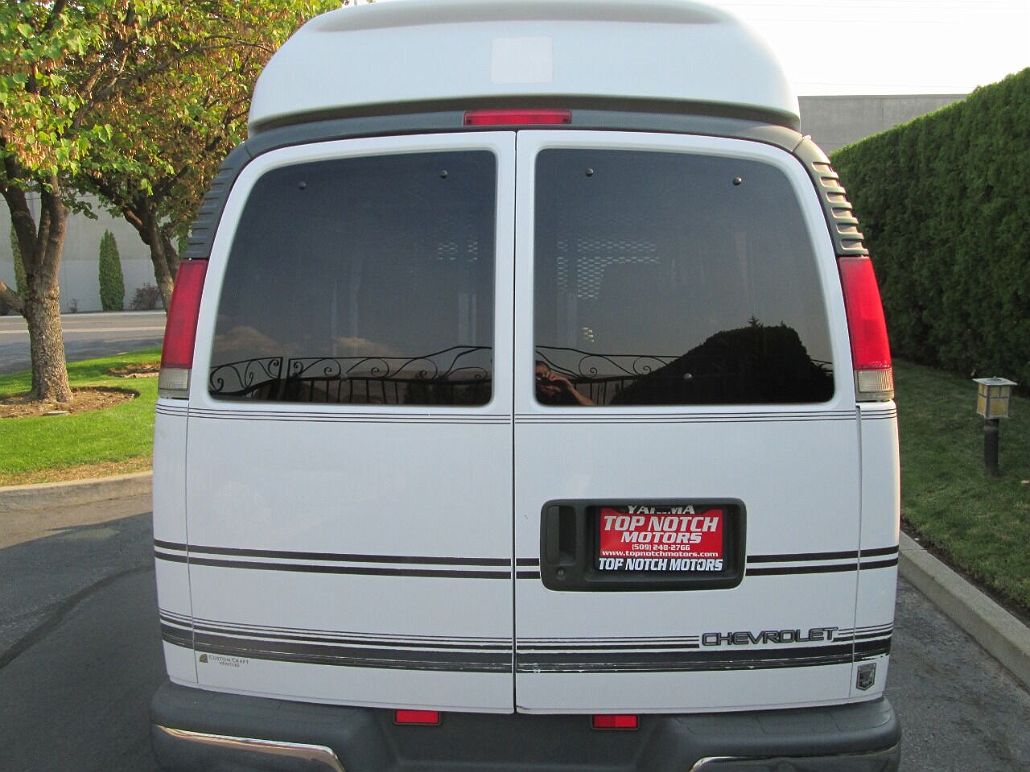 1997 Chevrolet Express 1500 image 4