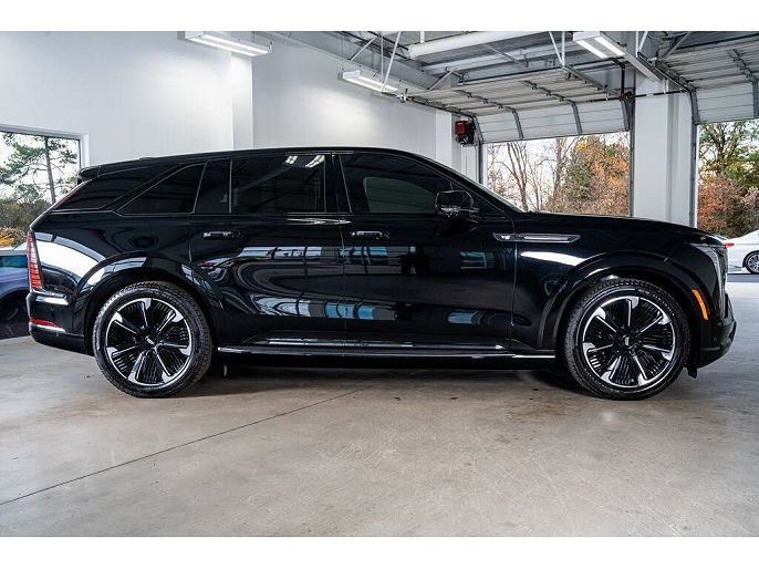 2025 Cadillac Escalade IQ