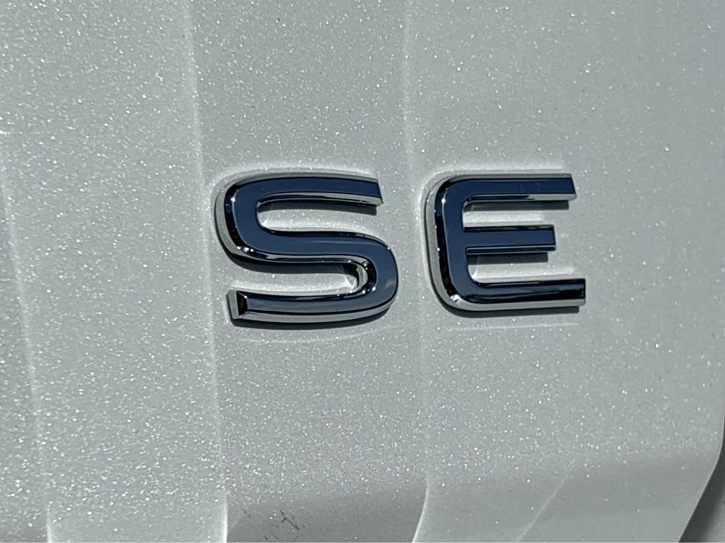 2024 Volkswagen Jetta SE image 4
