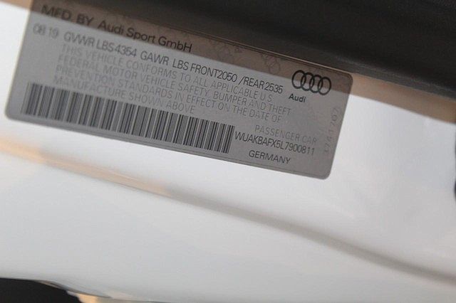 2020 Audi R8 5.2 image 24