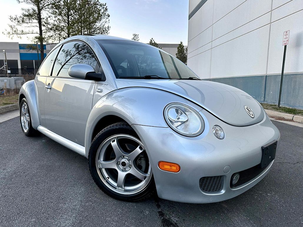 2002 Volkswagen New Beetle S image 0