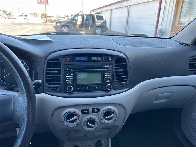 2011 Hyundai Accent
