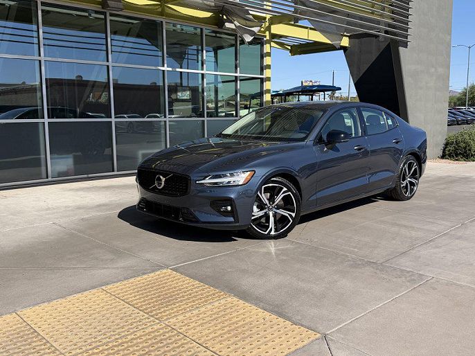 2025 Volvo S60
