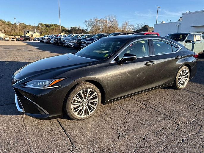 2021 Lexus ES